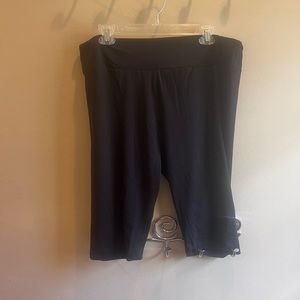 Charlie’s Project TC short leggings.  Soft…just like Lularoe.